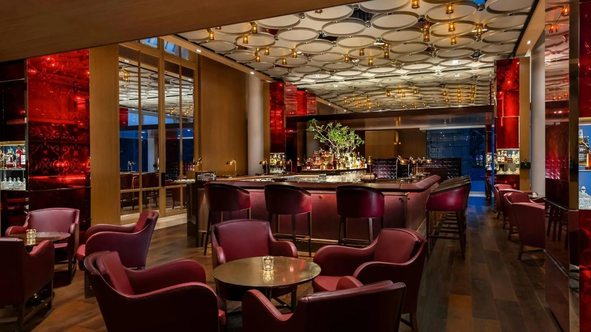 The Ritz-Carlton, Millenia סינגפור 5*,  סינגפור