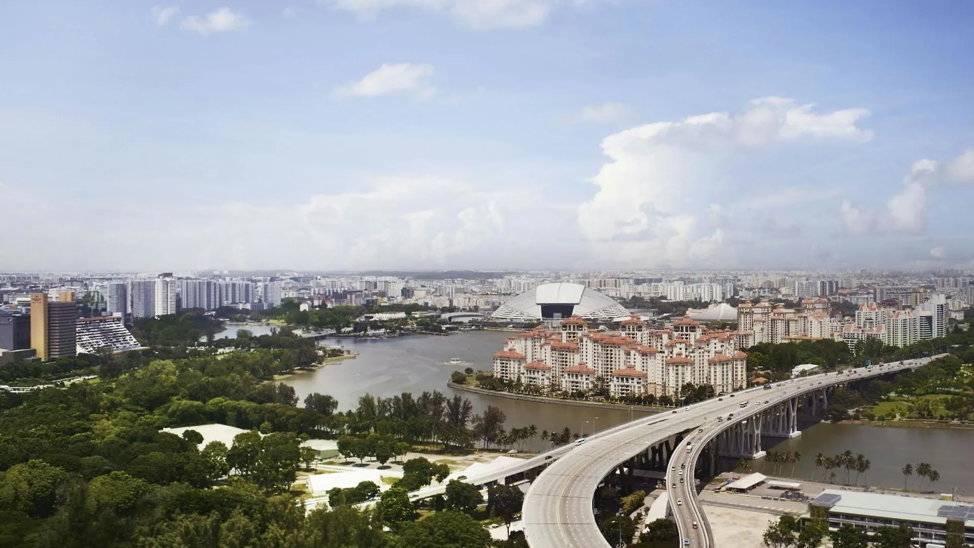 The Ritz-Carlton, Millenia סינגפור 5*,  סינגפור